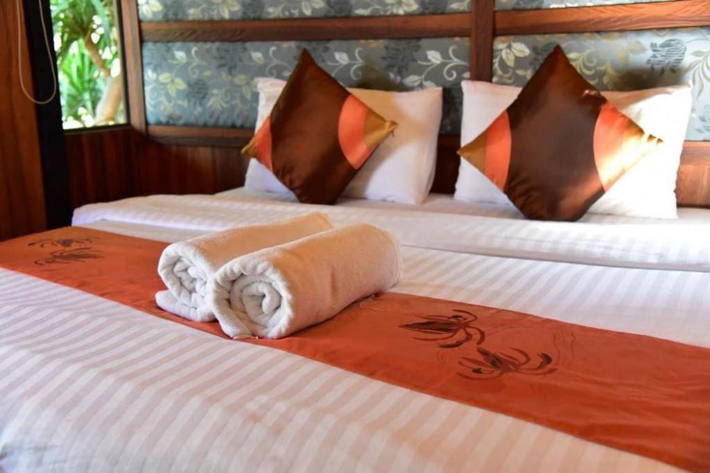 Dusit Talai Resort Mu Si Bagian luar foto