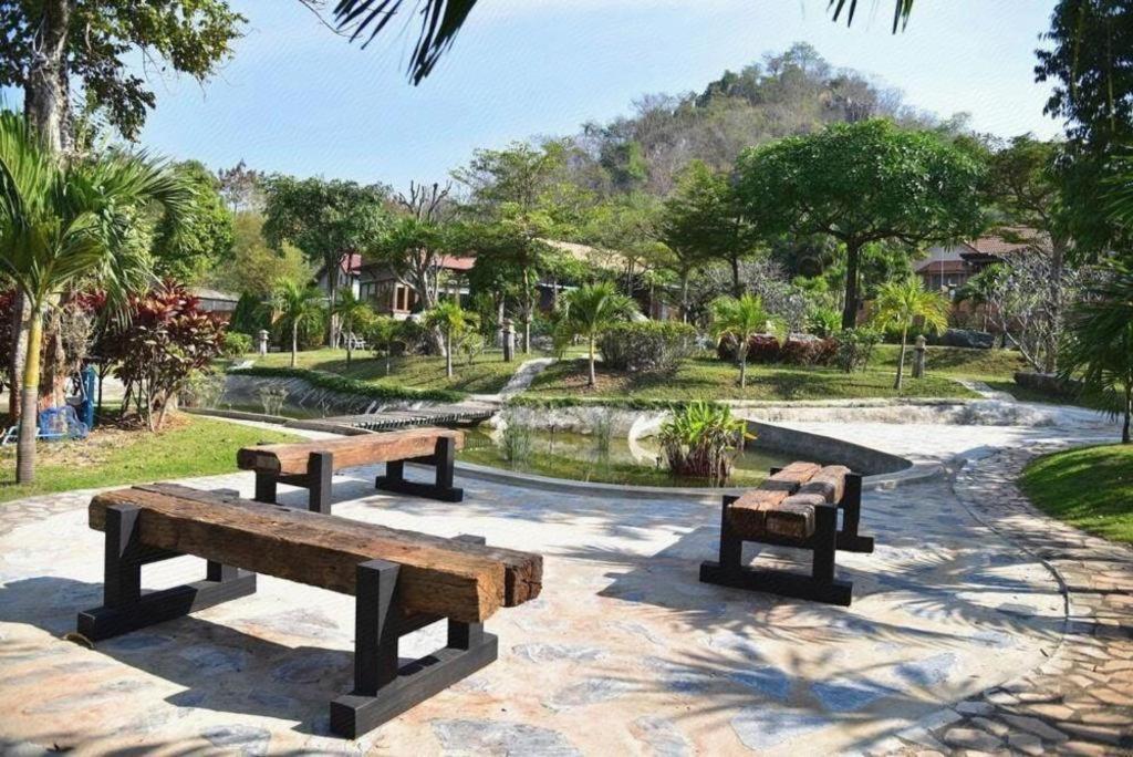 Dusit Talai Resort Mu Si Bagian luar foto