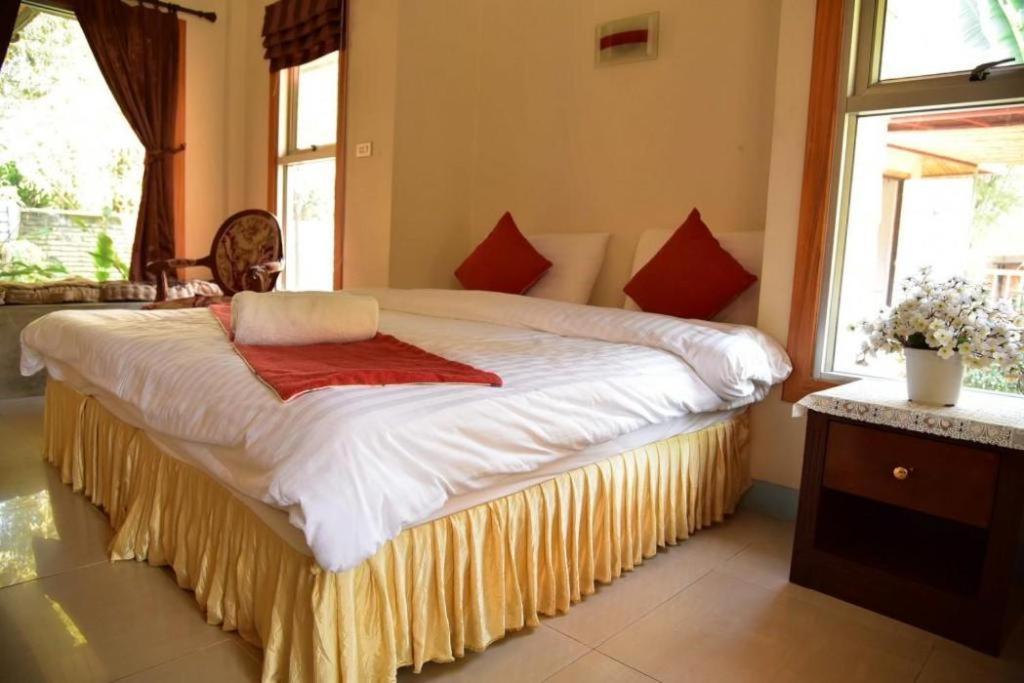 Dusit Talai Resort Mu Si Bagian luar foto