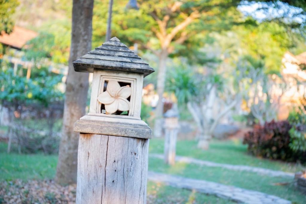 Dusit Talai Resort Mu Si Bagian luar foto