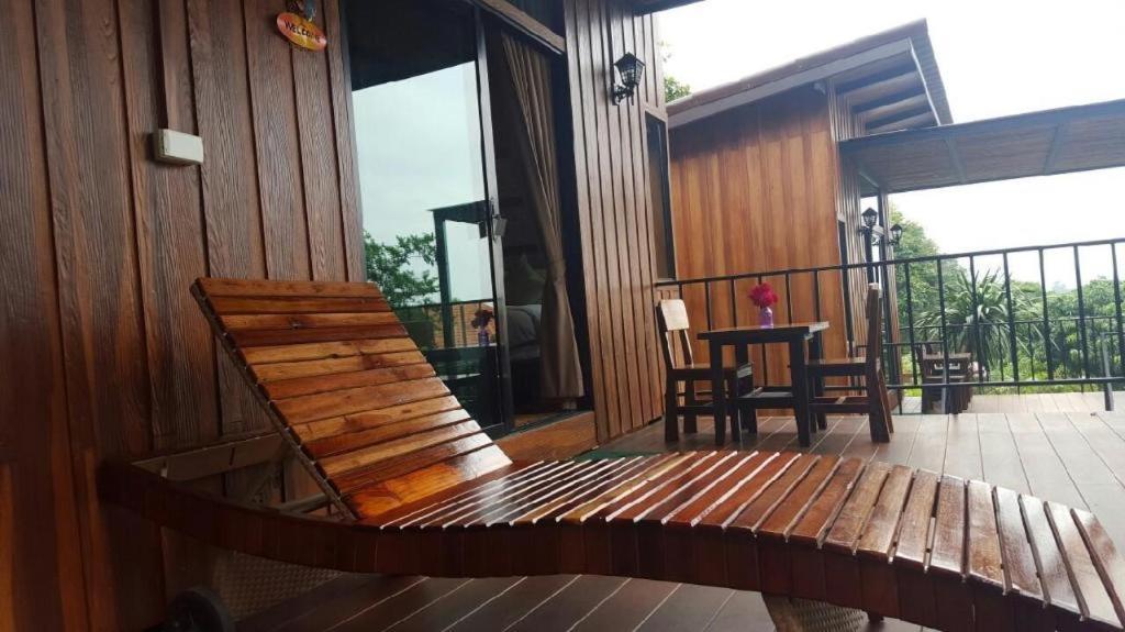 Dusit Talai Resort Mu Si Bagian luar foto