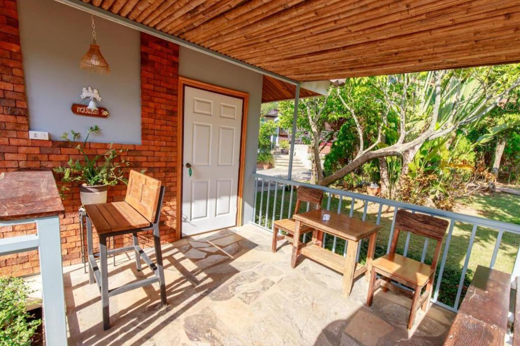 Dusit Talai Resort Mu Si Bagian luar foto