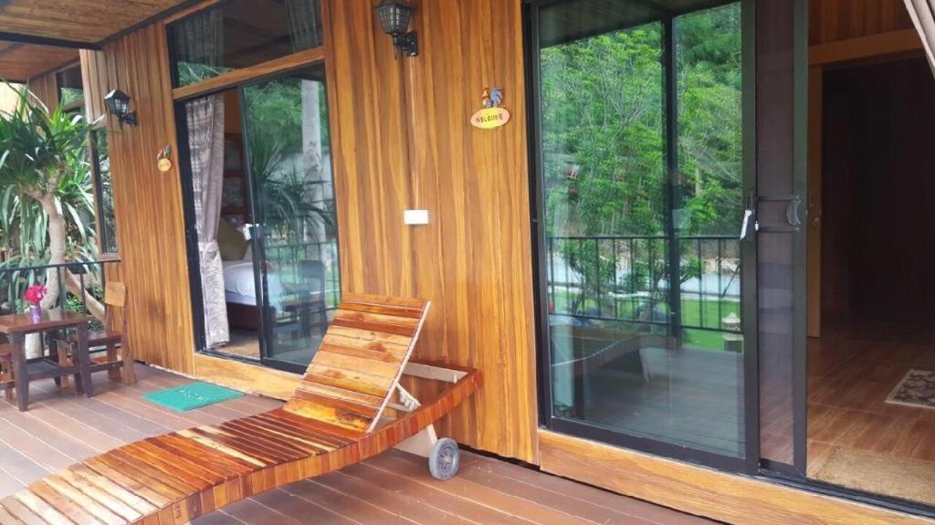 Dusit Talai Resort Mu Si Bagian luar foto