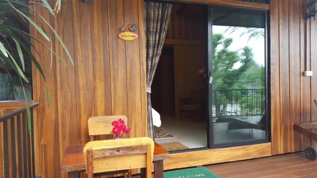 Dusit Talai Resort Mu Si Bagian luar foto