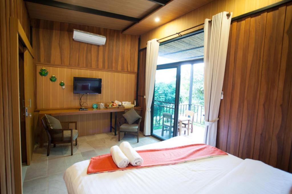 Dusit Talai Resort Mu Si Bagian luar foto
