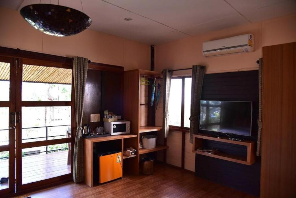 Dusit Talai Resort Mu Si Bagian luar foto